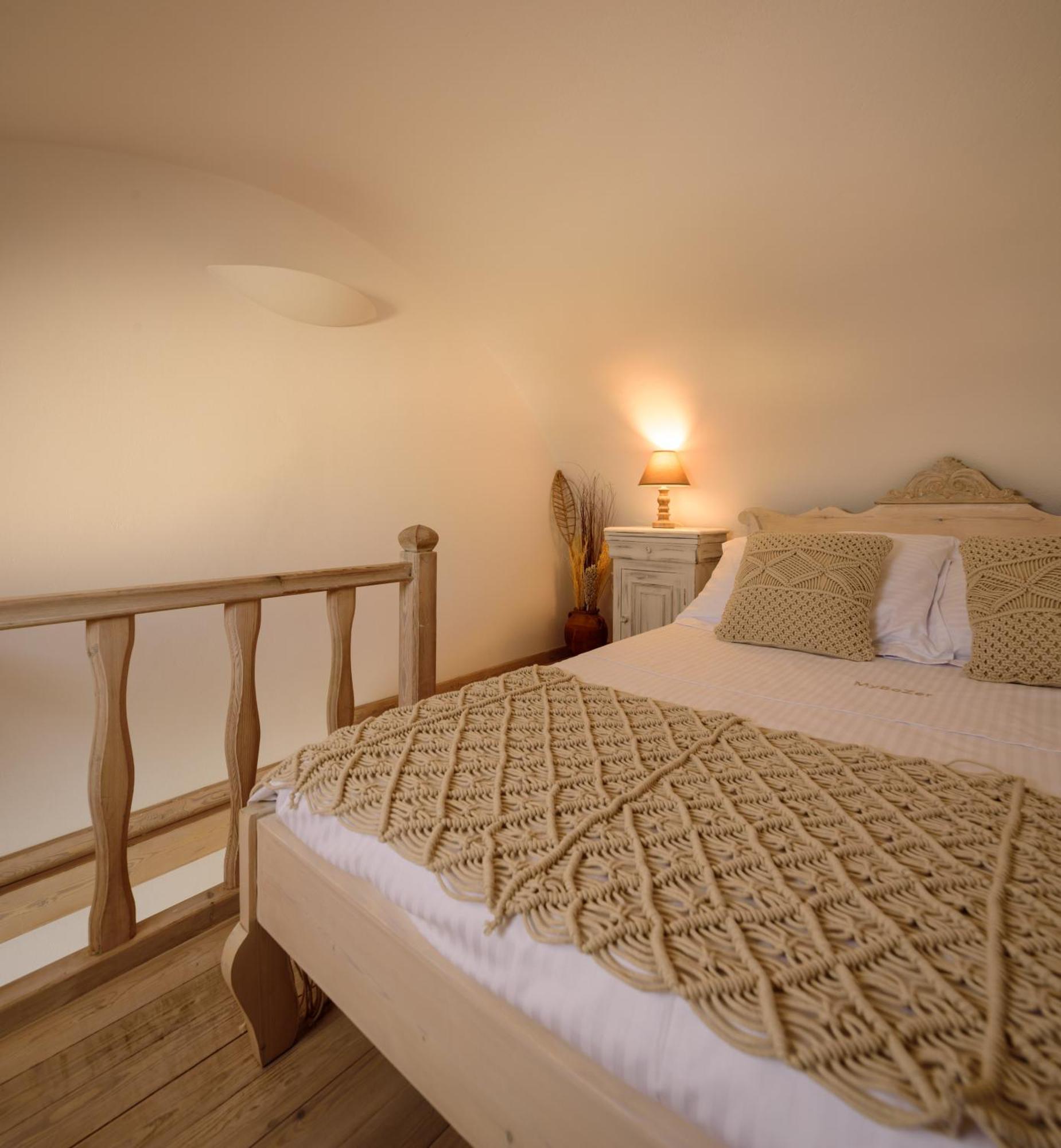 Mybozer Kallisto 4* Imerovigli (Santorini)